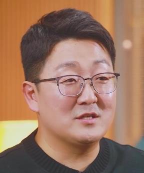 김동석