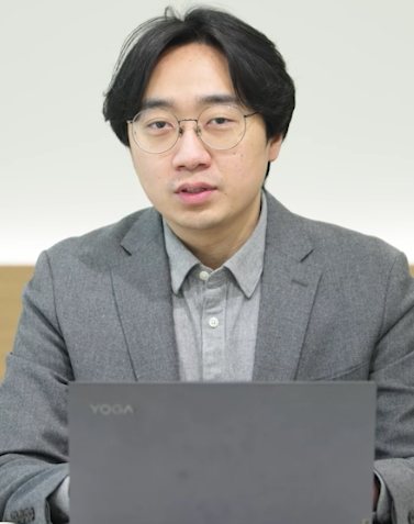 강경욱