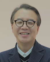 김동일